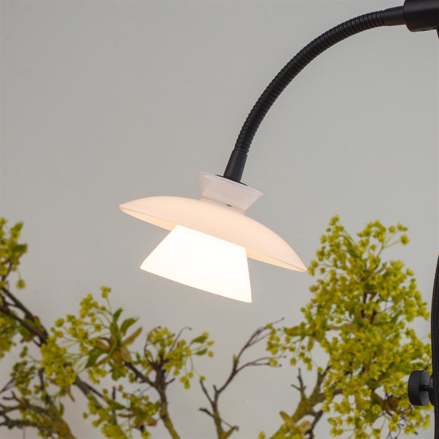 Dyberg Larsen Valby gulvlampe svart opal