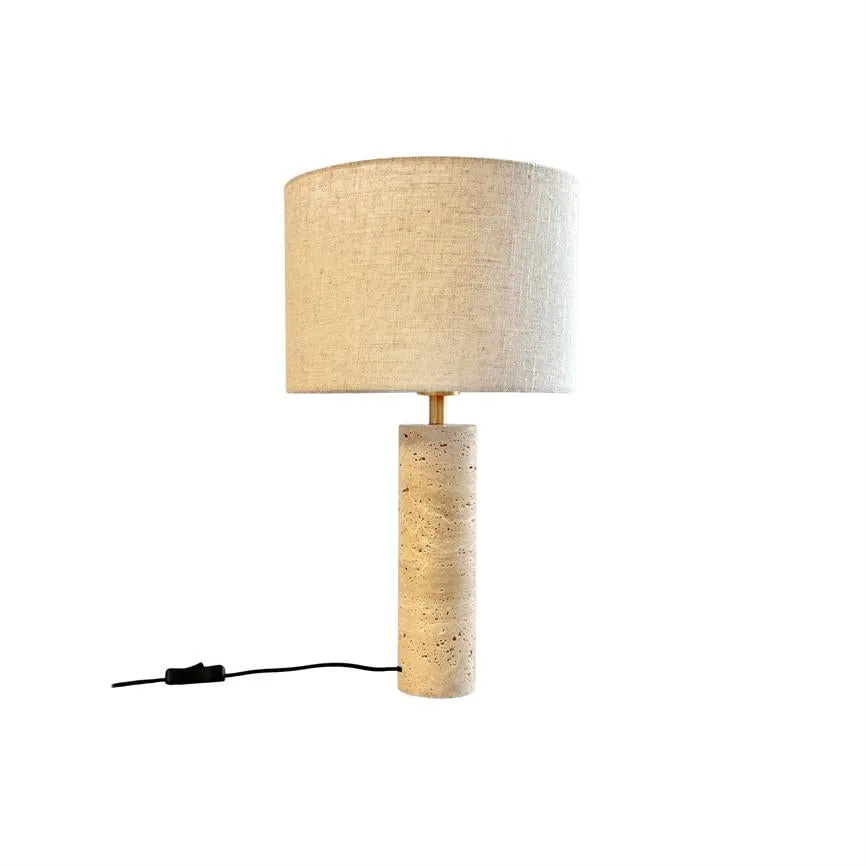 Dyberg Larsen Terra bordlampe travertin stoffskjerm