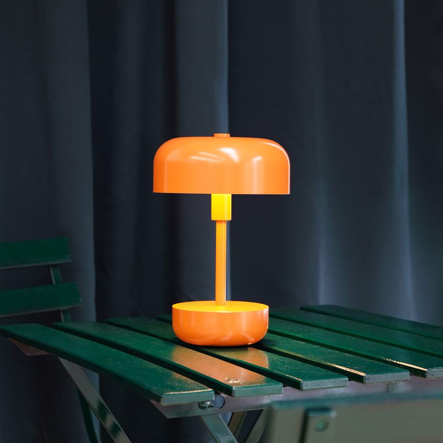 Dyberg Larsen Haipot bordlampe oransje LED oppladbar