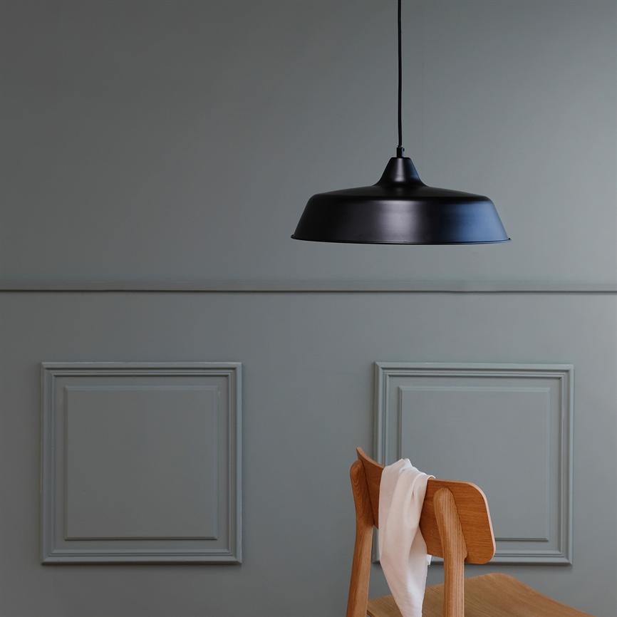 Dyberg Larsen Raw pendel taklampe sort metall