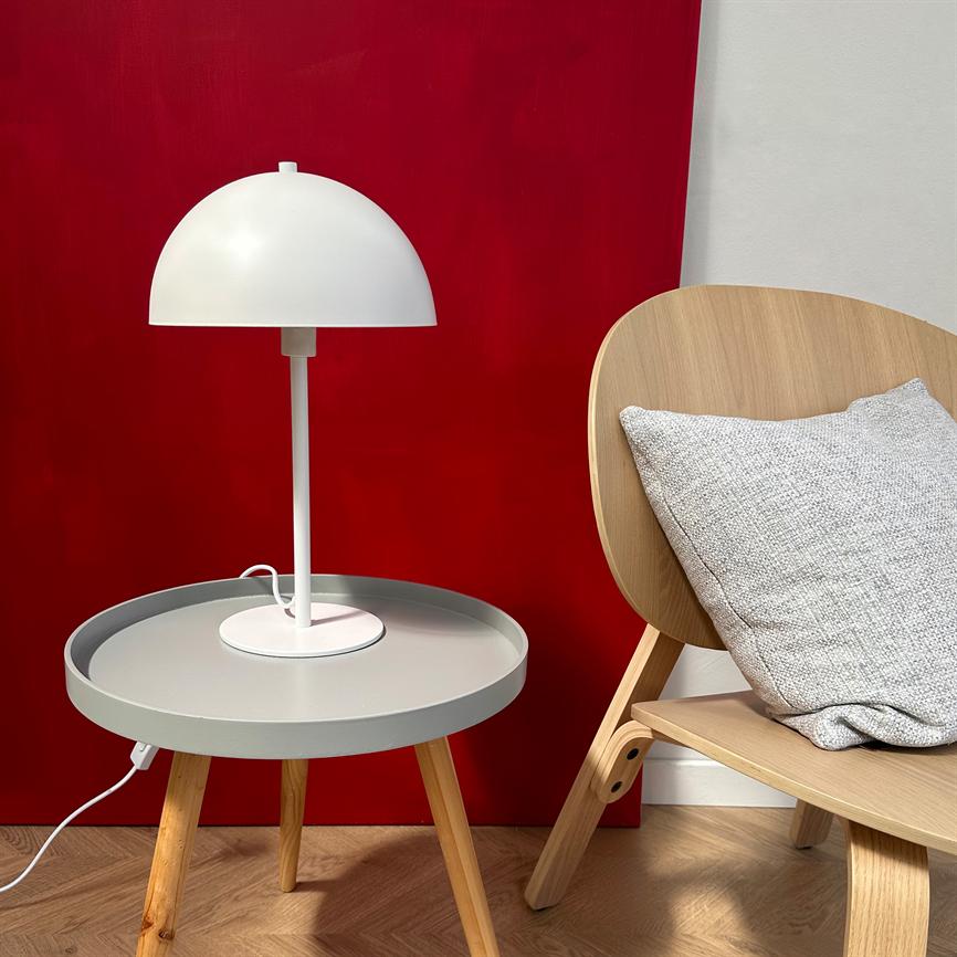 Dyberg Larsen Stockholm bordlampe hvit metall