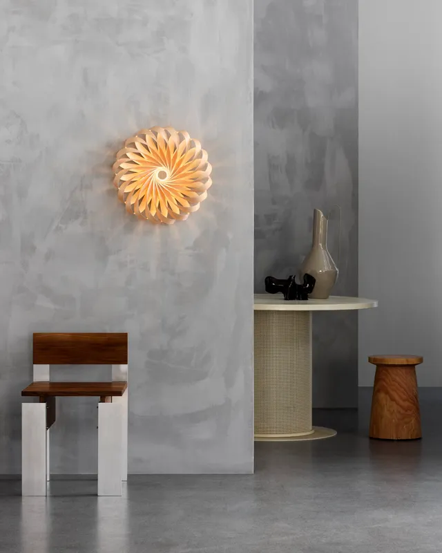 Tom Rossau TR43 vegglampe blomsterform ambient