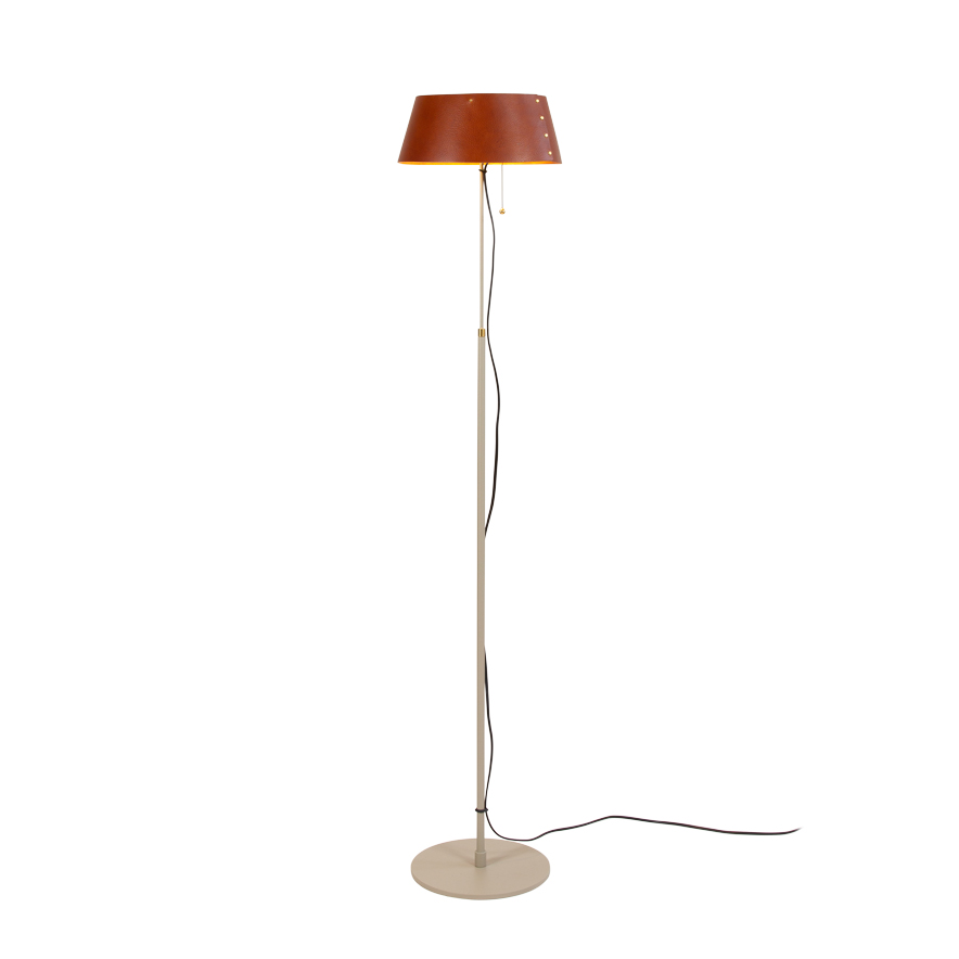 Zlamp Karl gulvlampe cognac lærskjerm greige