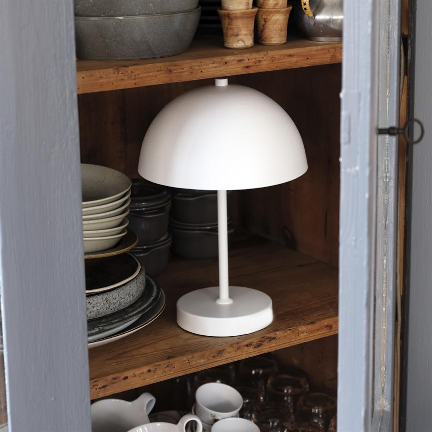 Dyberg Larsen Stockholm bordlampe hvit oppladbar