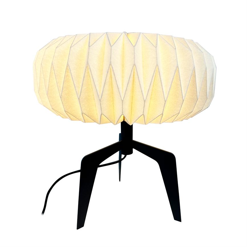 Dyberg Larsen Ventnor bordlampe papirskjerm