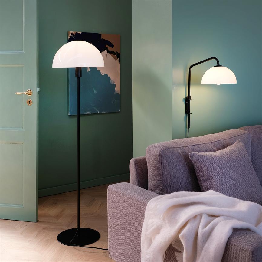 Dyberg Larsen Jazz gulvlampe sort opalglass