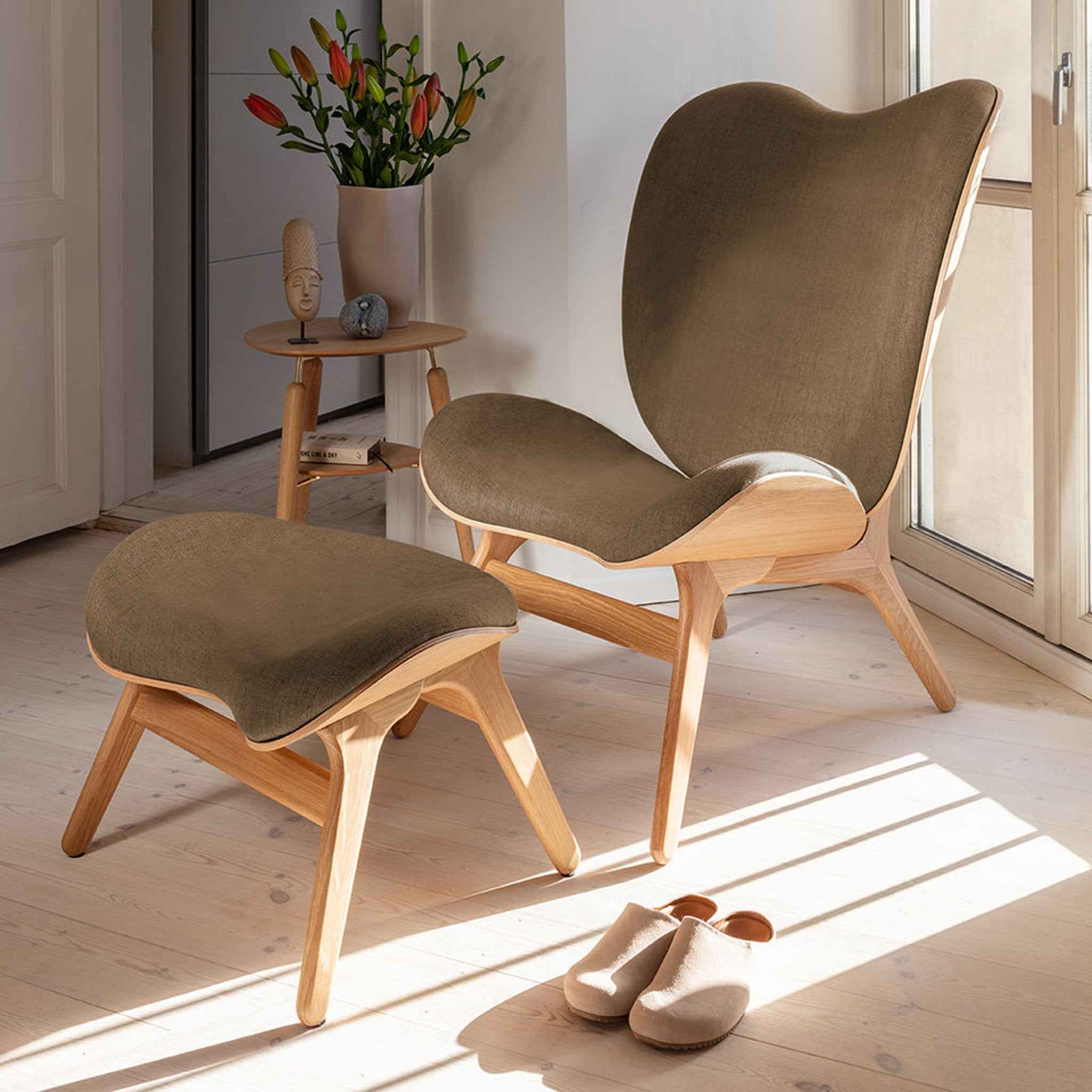 UMAGE A Conversation Piece puff eik Cognac