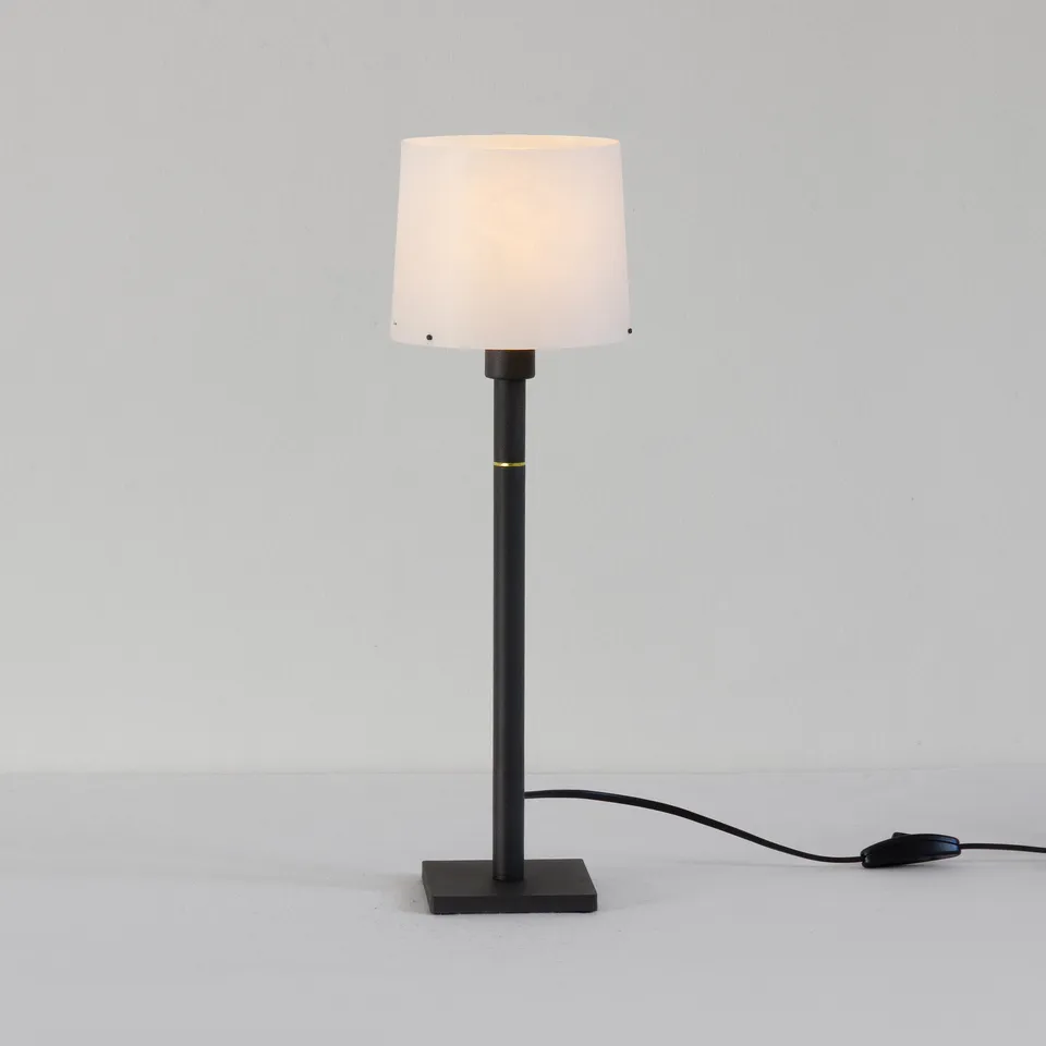 Zlamp Z bordlampe hvit morbær mørkegrå