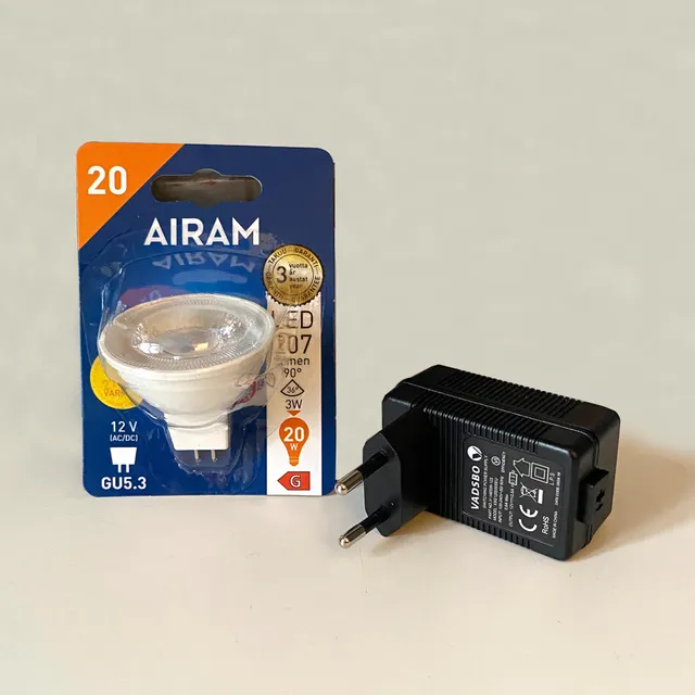 Zlamp Plug-in transformator 12V + LED GU5.3 2700K