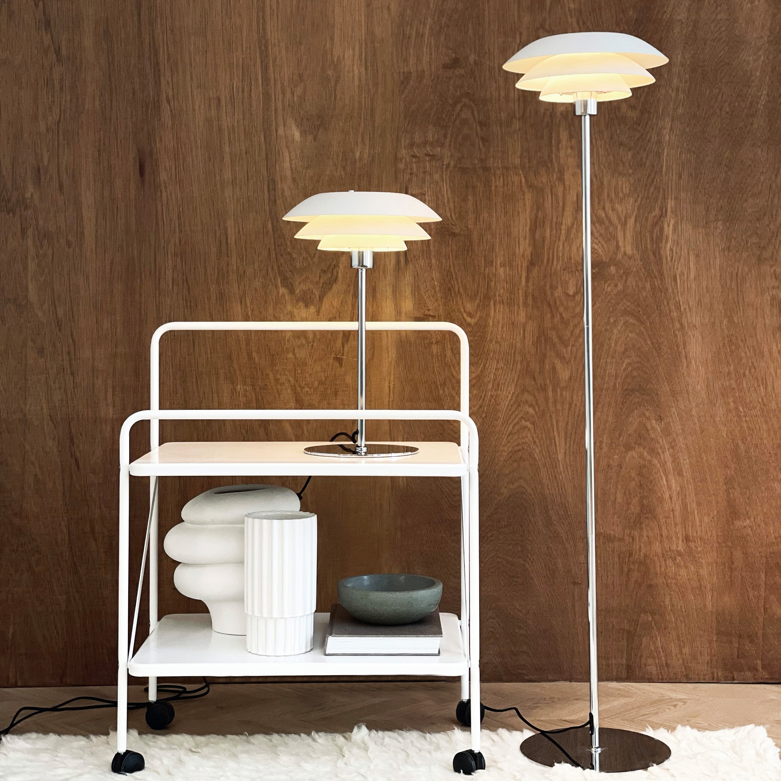 Dyberg Larsen DL31 gulvlampe hvit krom 133 cm
