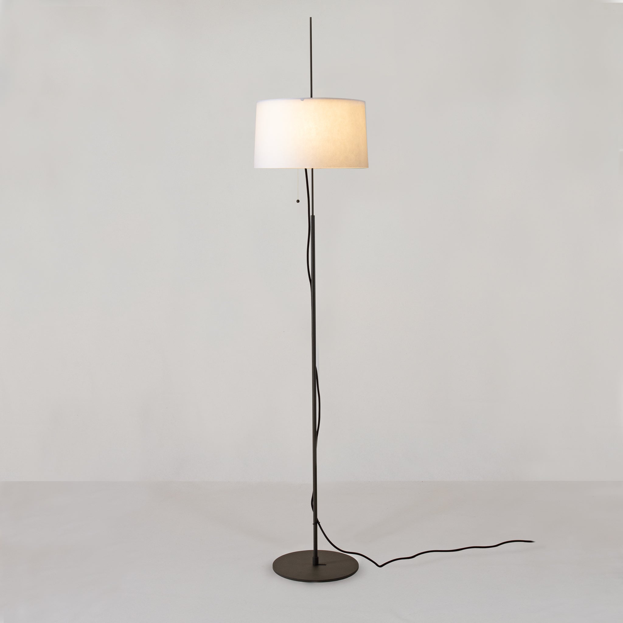 Zlamp Zladd stor gulvlampe 35 cm mørkegrå