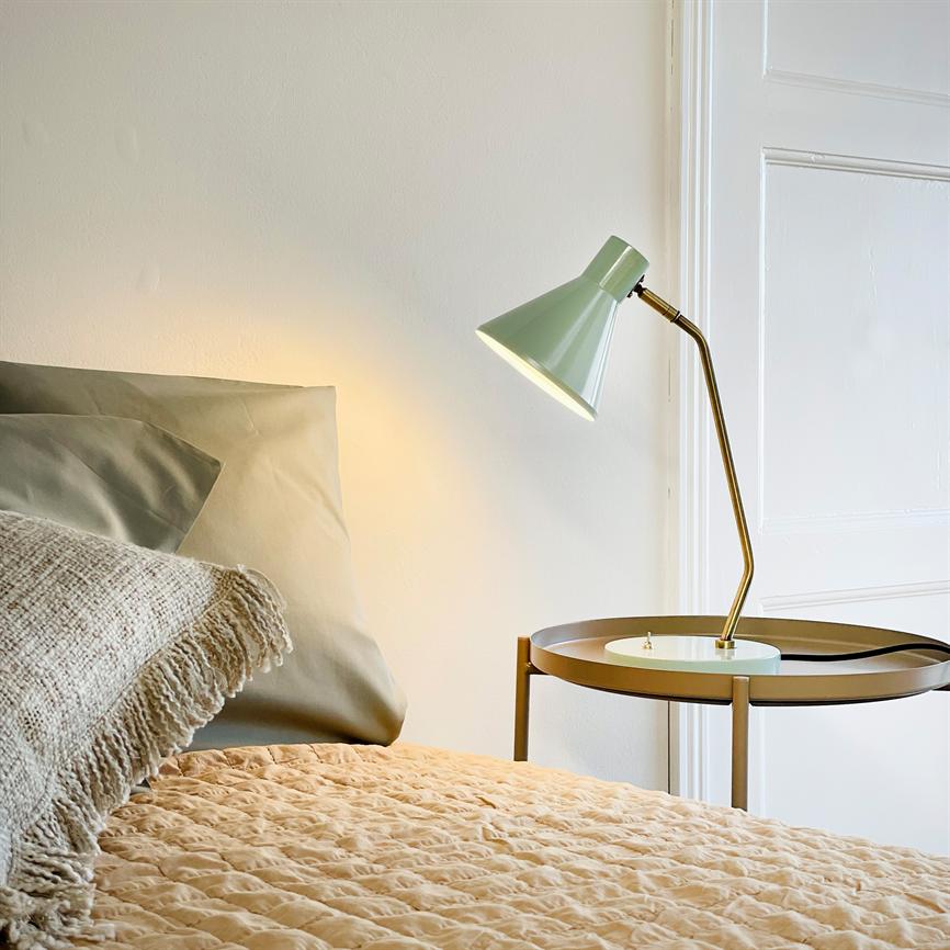 Dyberg Larsen Sleep bordlampe mint farget glass