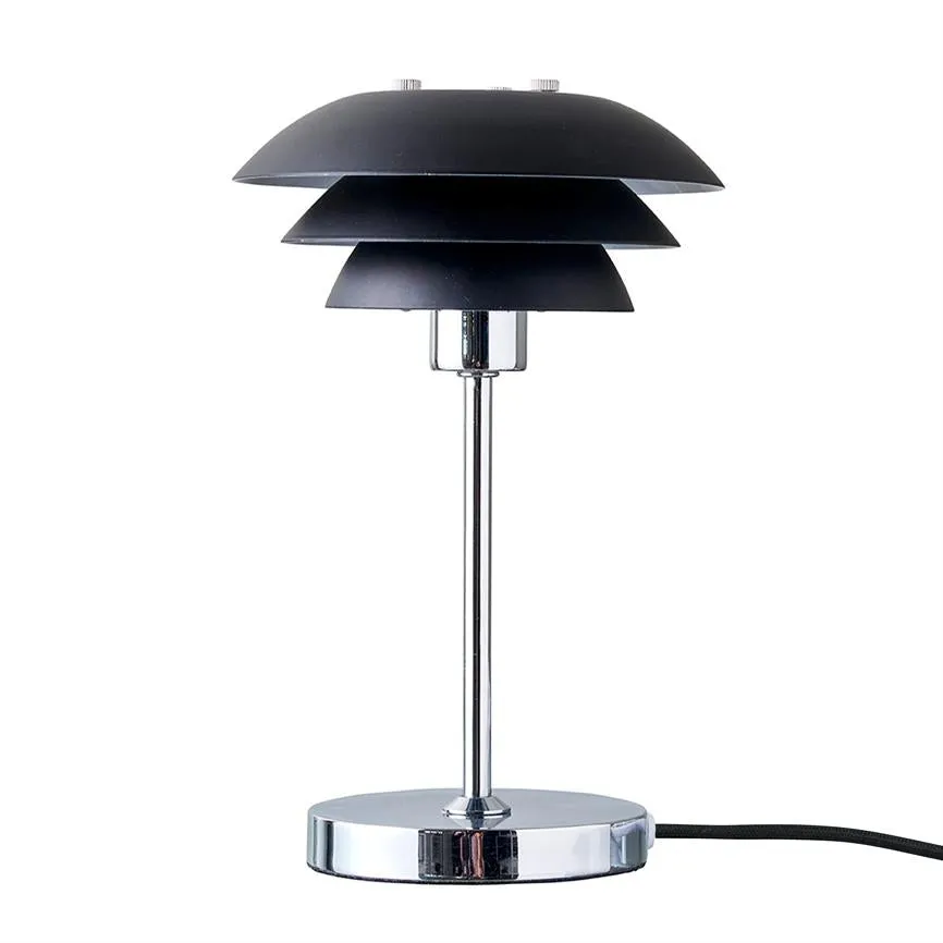 Dyberg Larsen DL16 bordlampe sort metall 3 skjermer