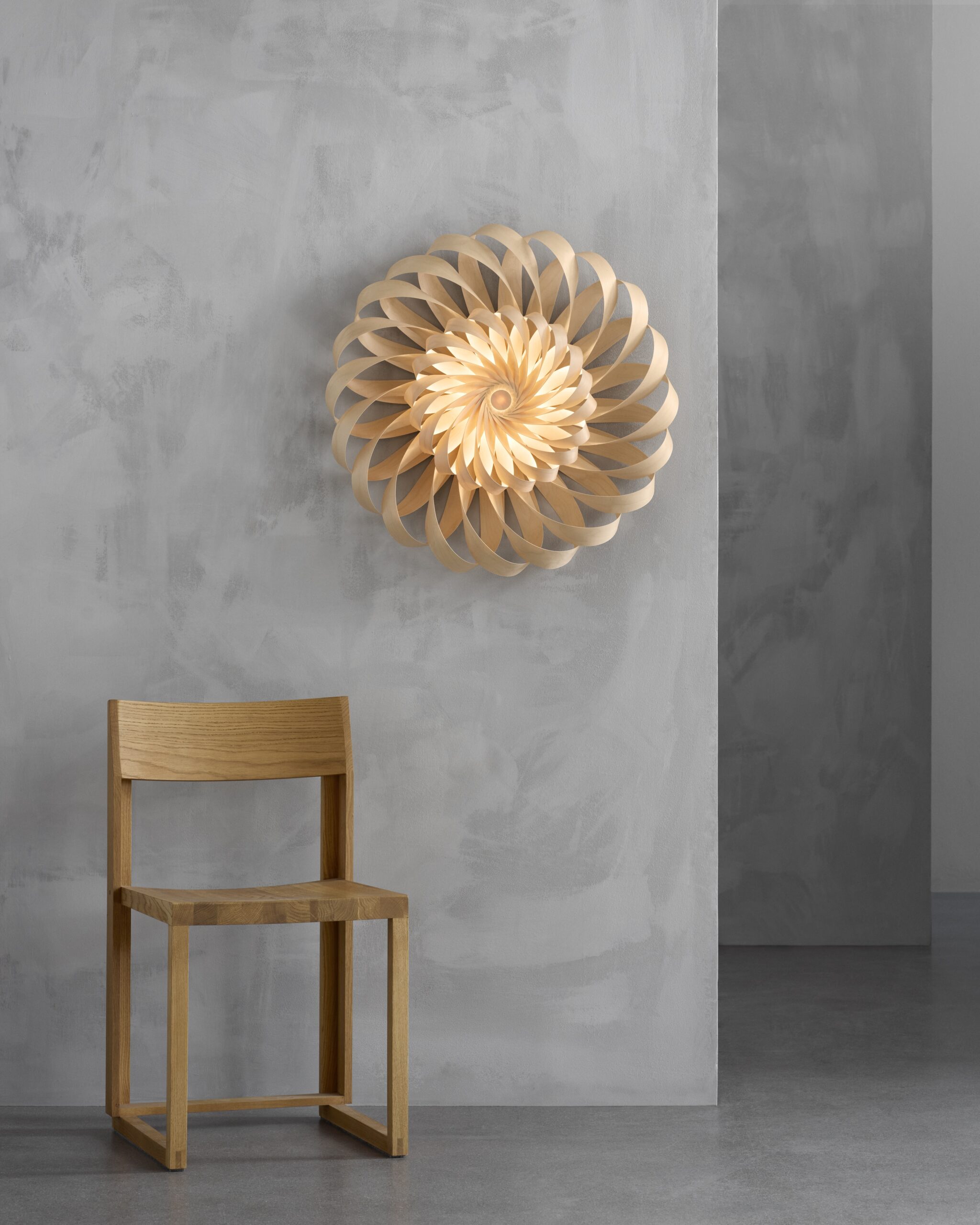 Tom Rossau TR43 vegglampe blomsterform ambient