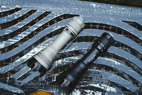 Master LED Striker lommelykt svart 2300 lumen 500 m