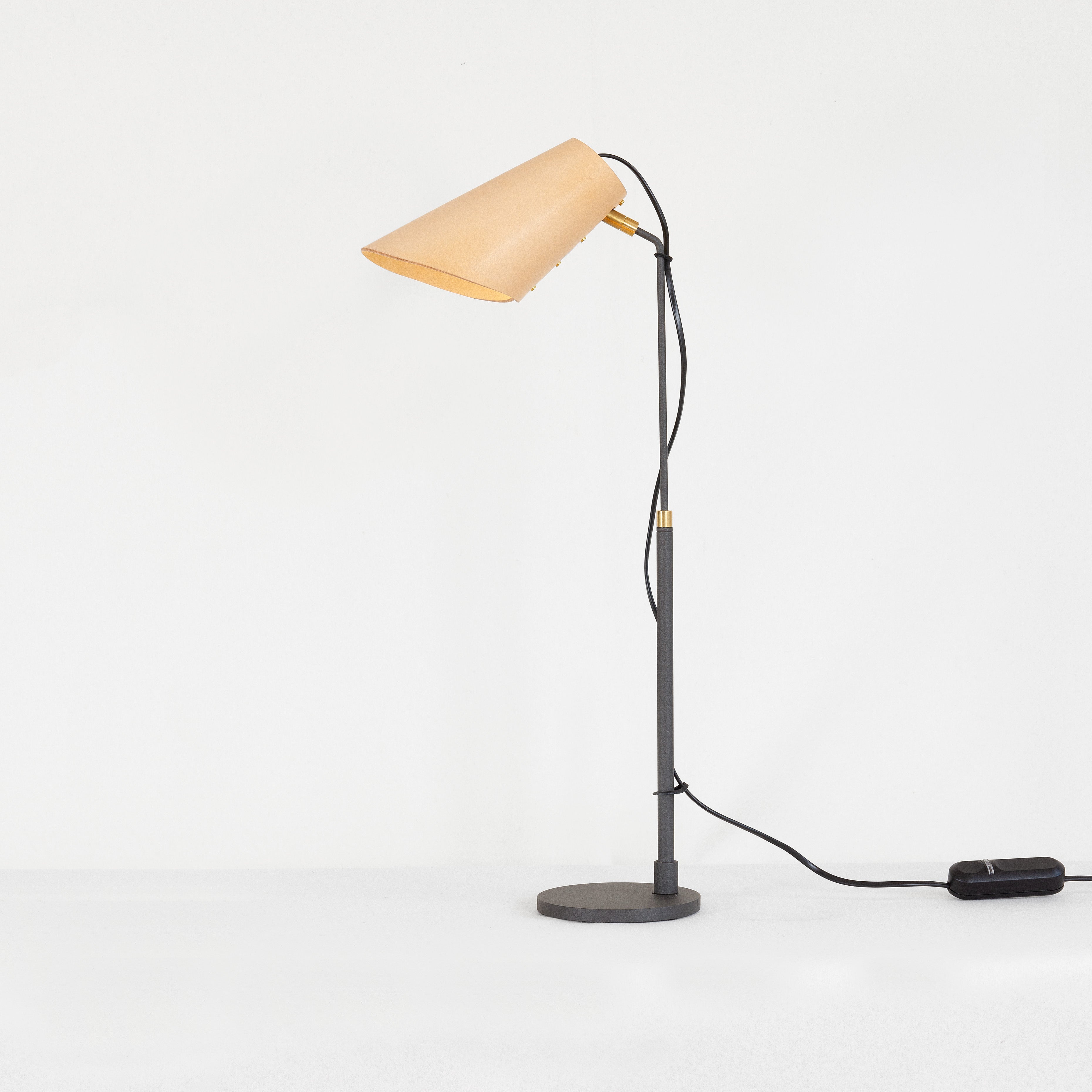 Zlamp Erik 225 19 bordlampe cognac dimbar