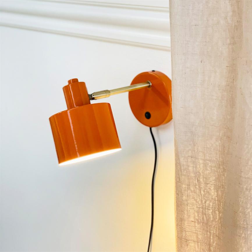 Dyberg Larsen Ocean vegglampe oransje messing