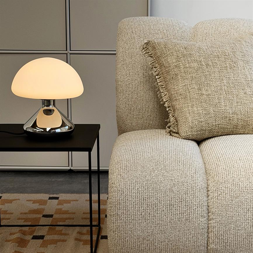 Dyberg Larsen Trophy bordlampe krom opalglass
