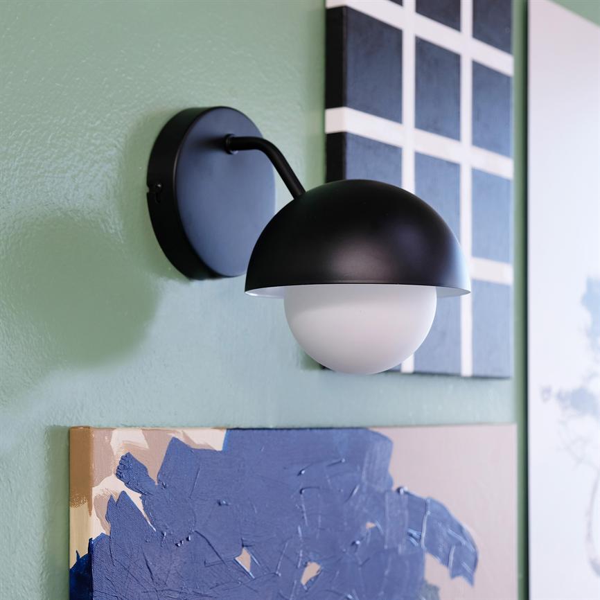 Dyberg Larsen Rose vegglampe svart messing