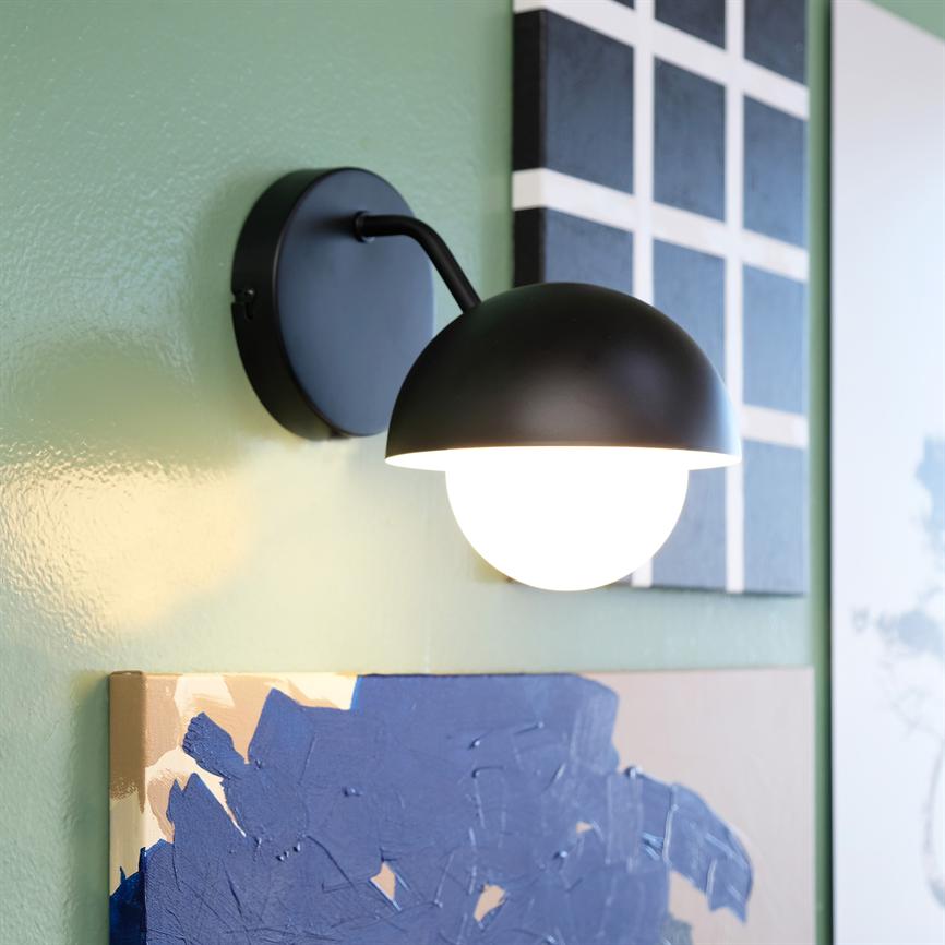 Dyberg Larsen Rose vegglampe svart messing