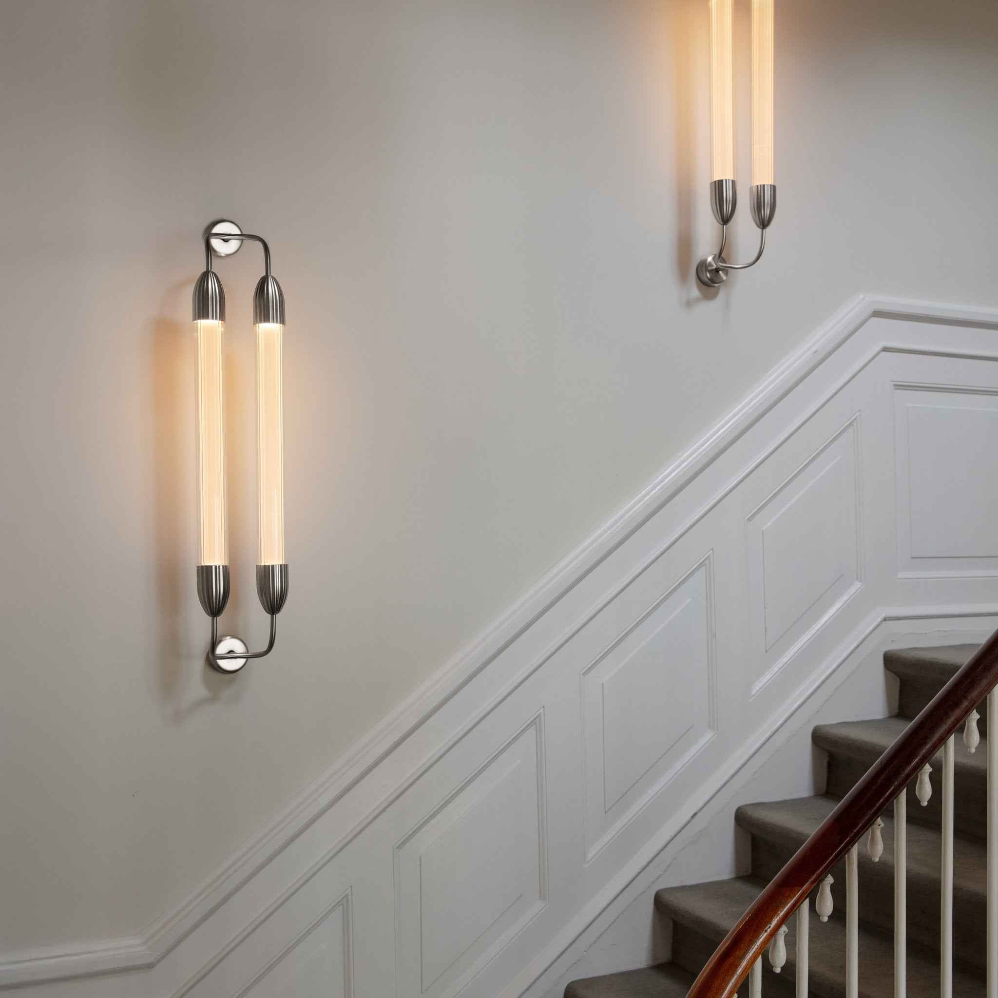 UMAGE Lemon Squeeze vegglampe dobbel messing lang