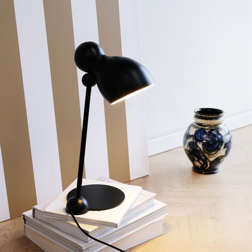 Dyberg Larsen Ludo bordlampe svart – metall E27