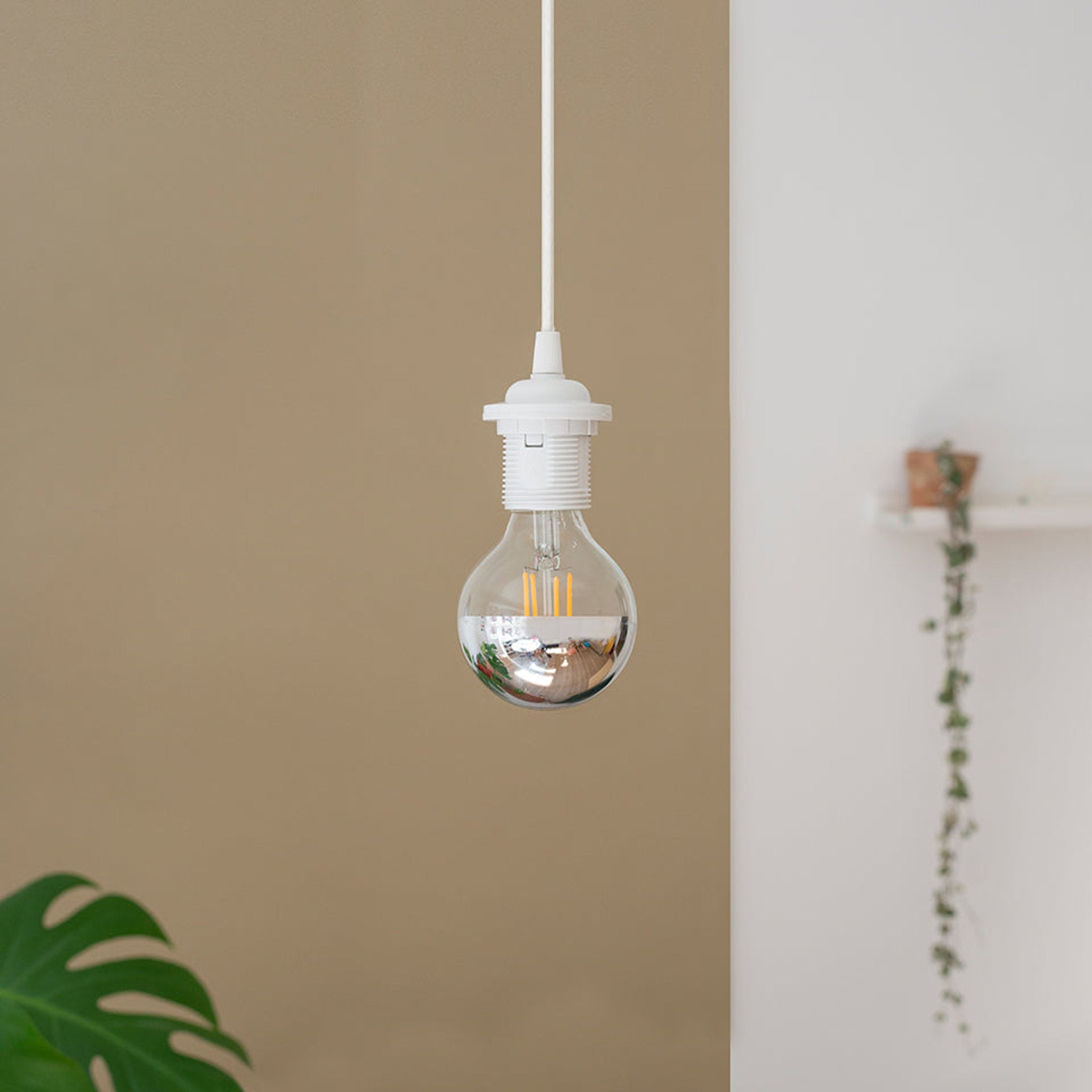 UMAGE Reflective Idea E27 lyspære 7W blendfri