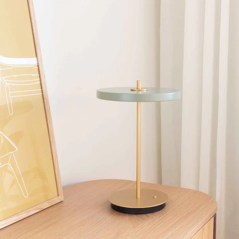 UMAGE Asteria Move bærbar lampe perlehvit LED