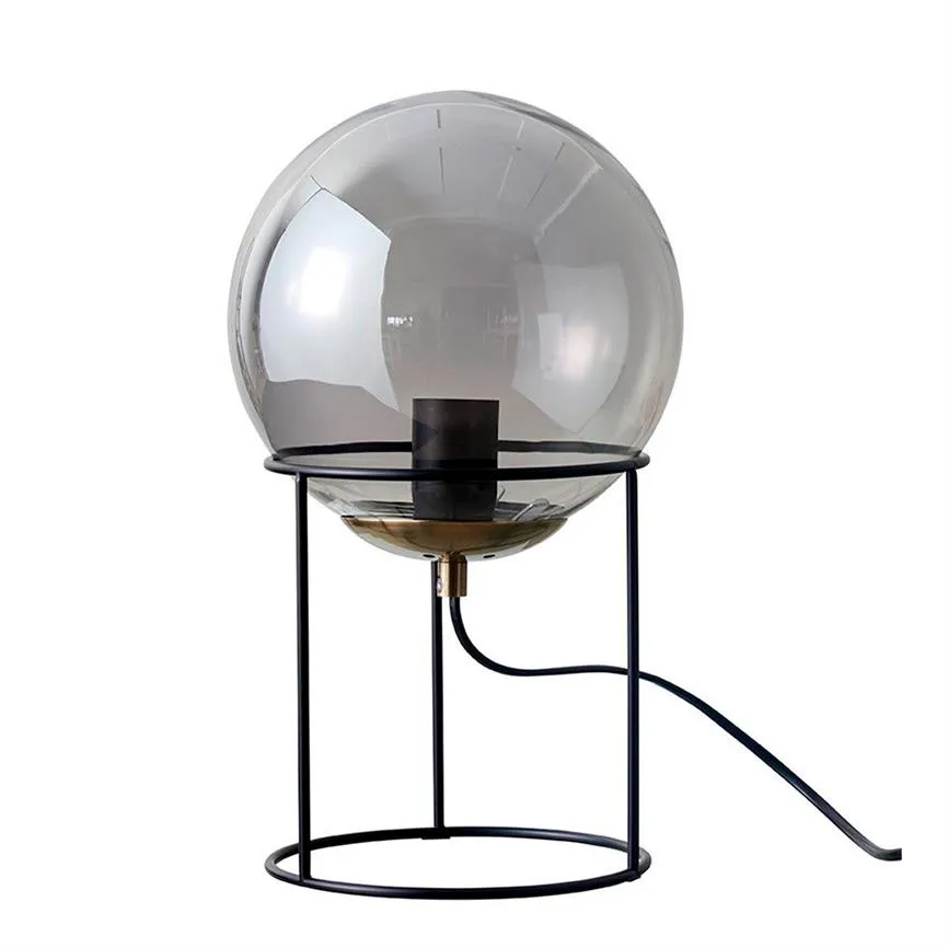 Dyberg Larsen Moon bordlampe røykgrå
