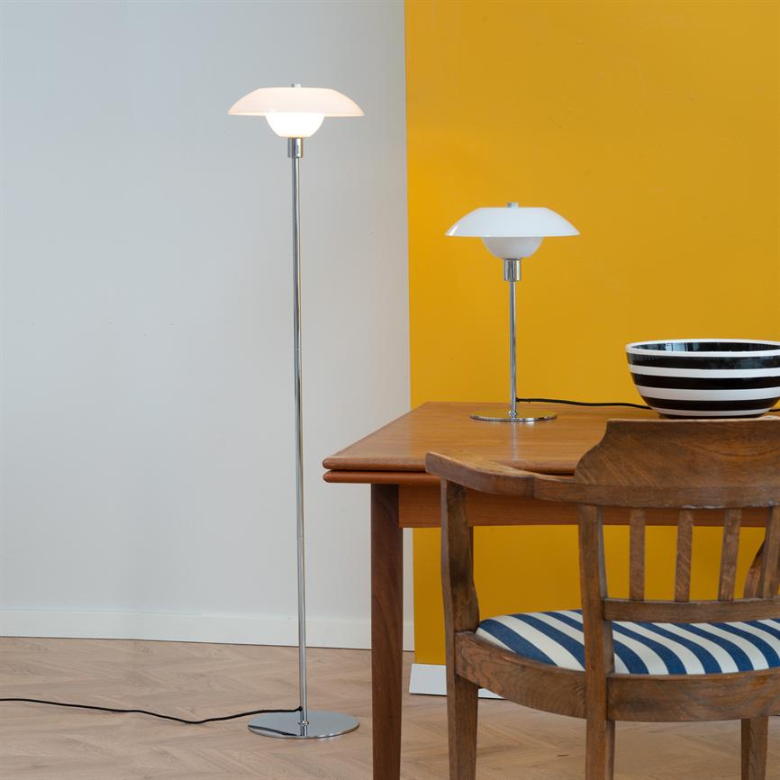Dyberg Larsen Bergen gulvlampe opal krom 130 cm