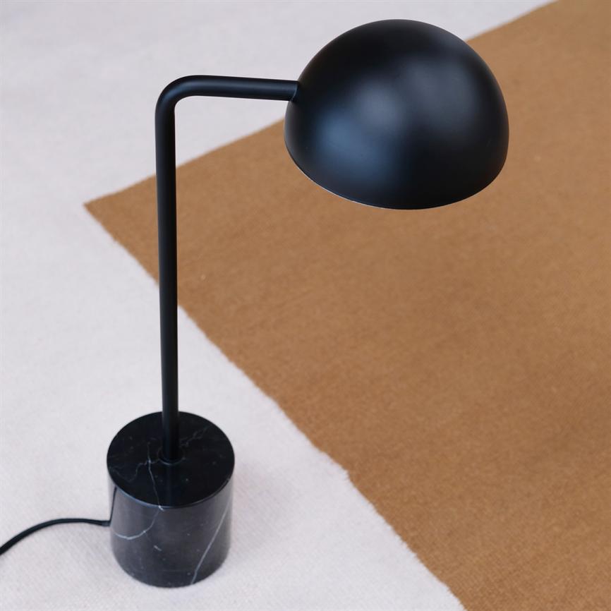 Dyberg Larsen Marble bordlampe svart marmor