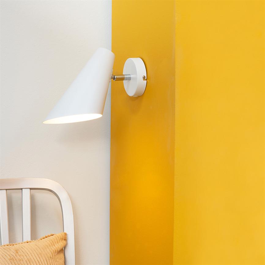 Dyberg Larsen Cale vegglampe hvit metall