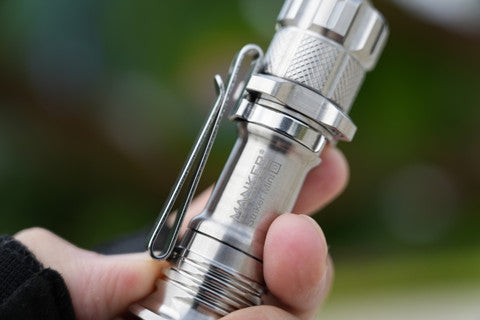 Master LED Striker Mini titan lommelykt naturell 635 lumen 430 m