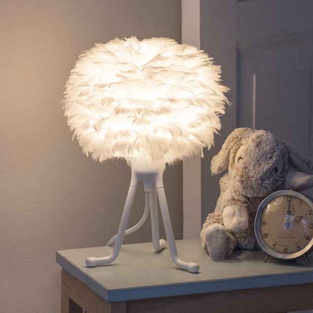 Umage Eos Micro bordlampe fot hvit fjær