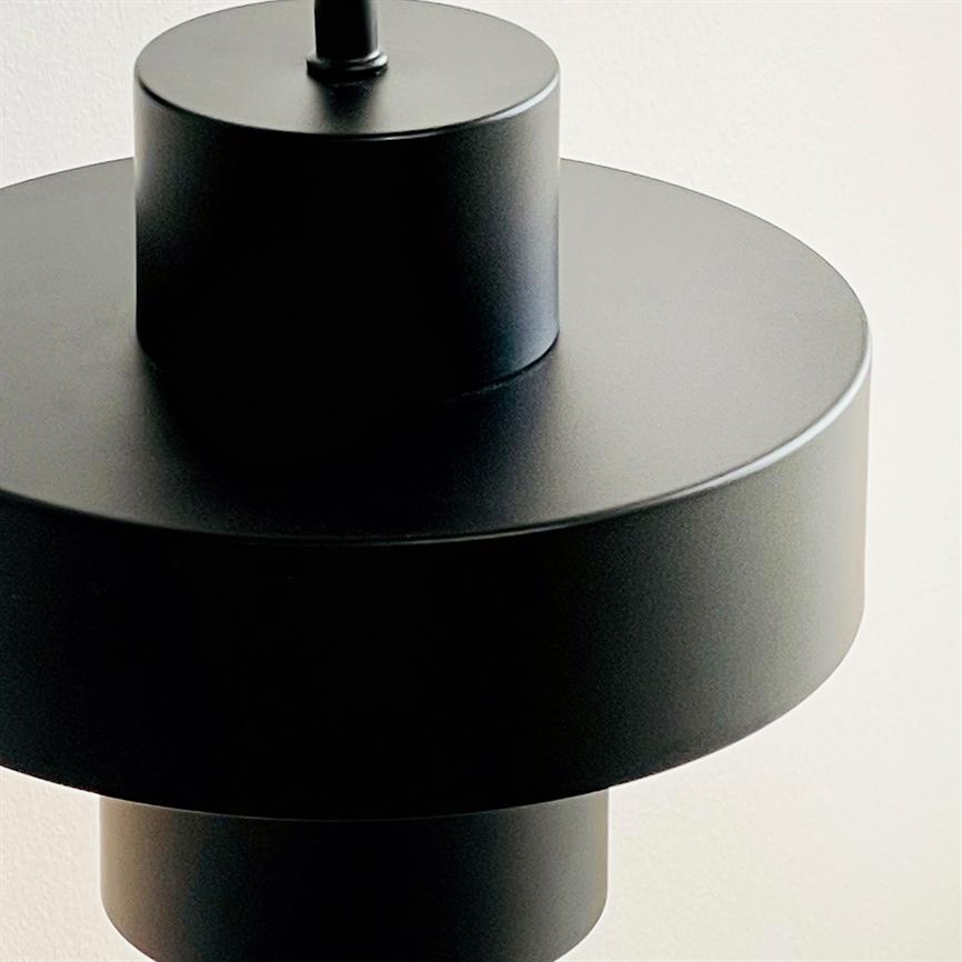 Dyberg Larsen Stoke vegglampe svart matt Bauhaus