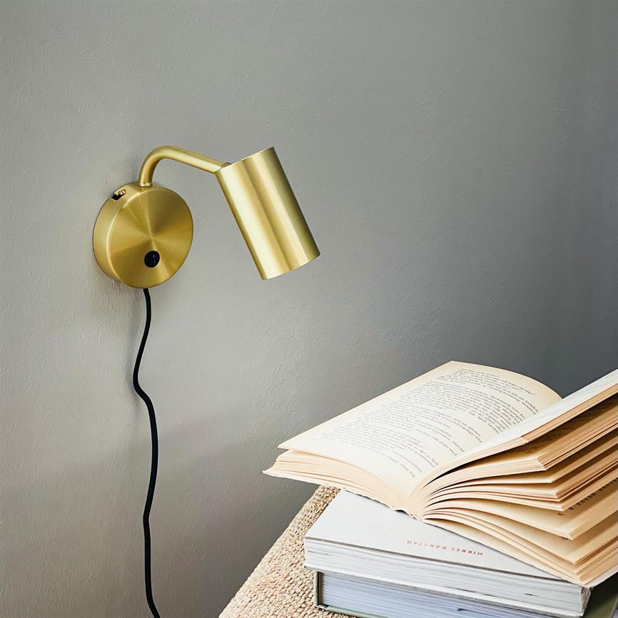 Dyberg Larsen Skagerrak vegglampe messing GU10