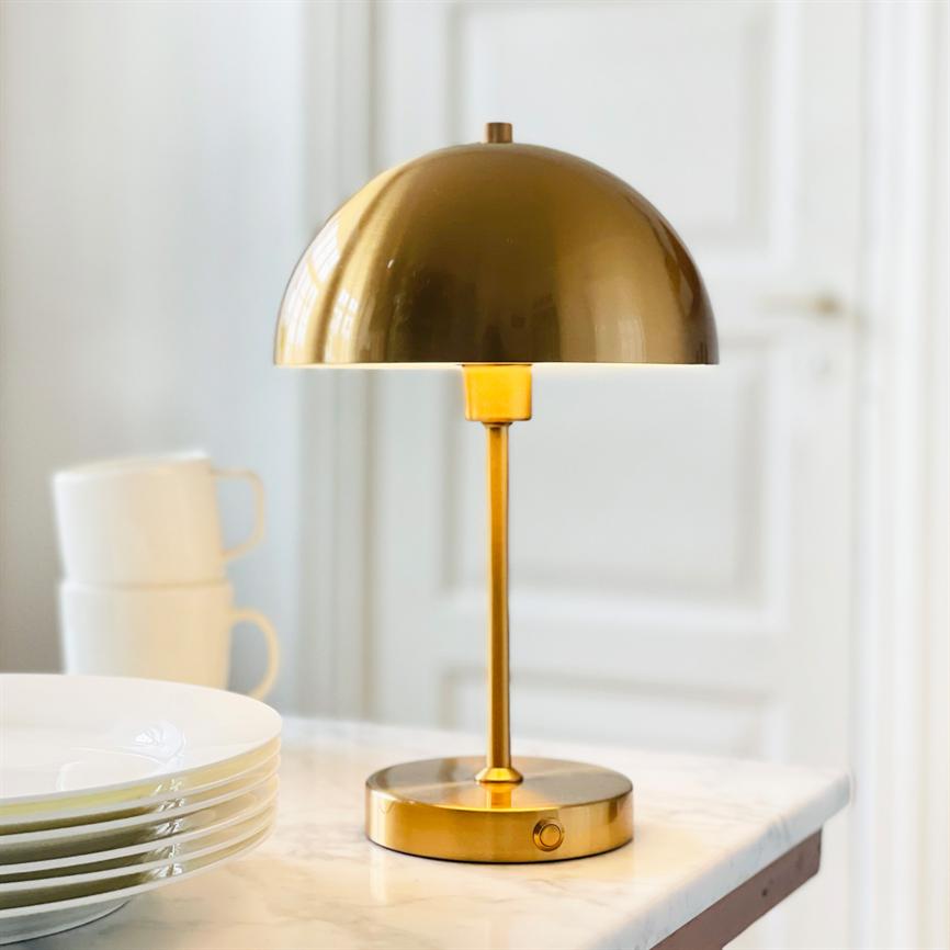 Dyberg Larsen Stockholm V2.0 bordlampe antik messing