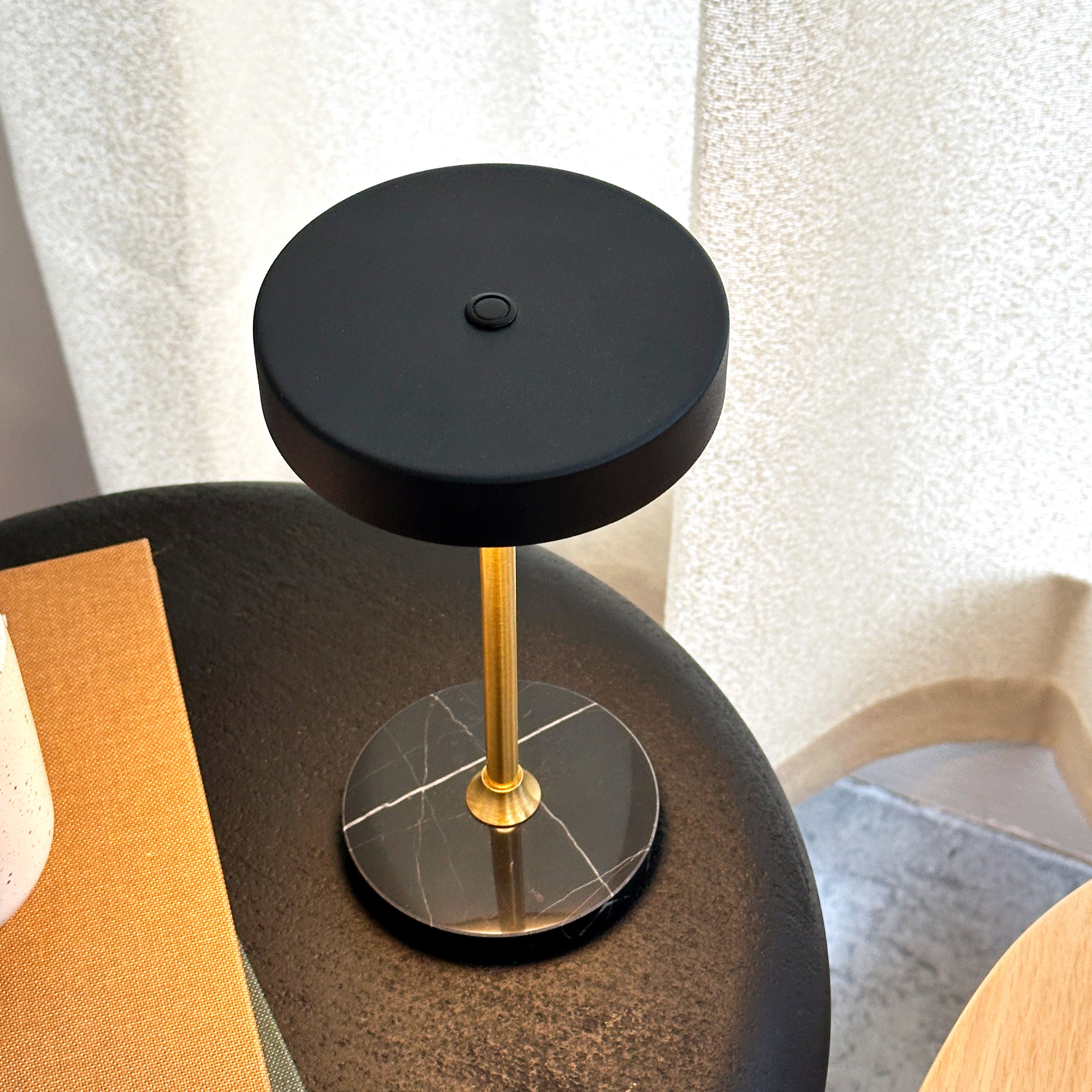 Dyberg Larsen Moonlight Mini bordlampe svart marmor