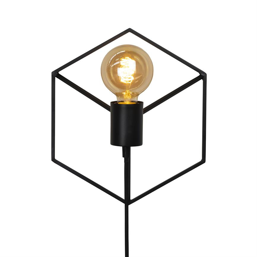 Dyberg Larsen Wall Cube vegglampe sort metall