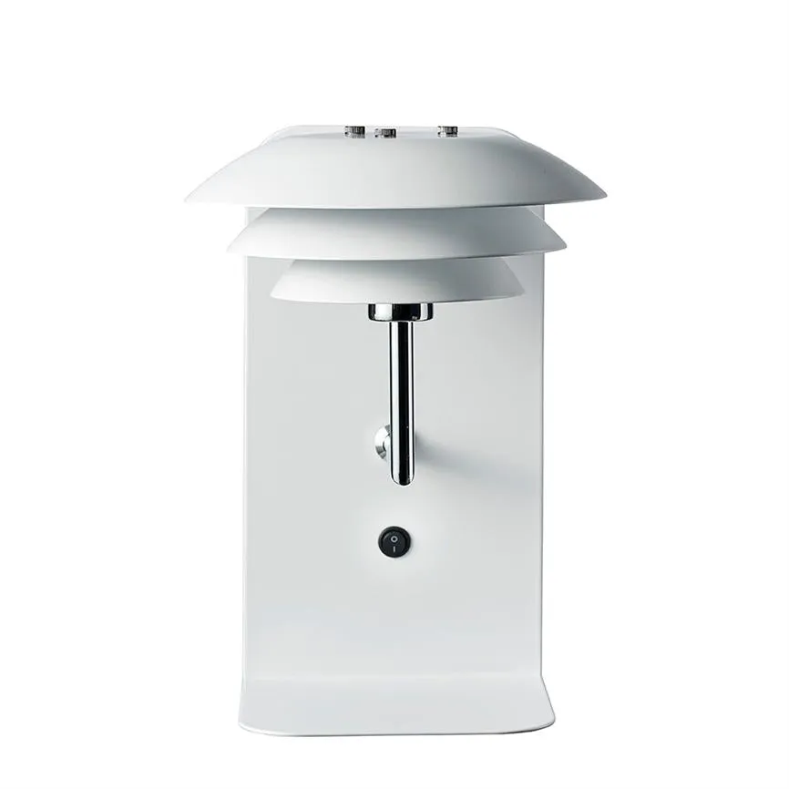 Dyberg Larsen DL20 vegglampe hvit med USB-hylle