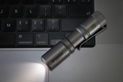 Master LED E05 II Titanium Stonewashed lommelykt 1300 lumen kaldhvit