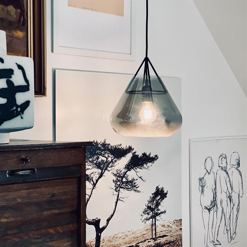 Dyberg Larsen Volta pendel smoke glass