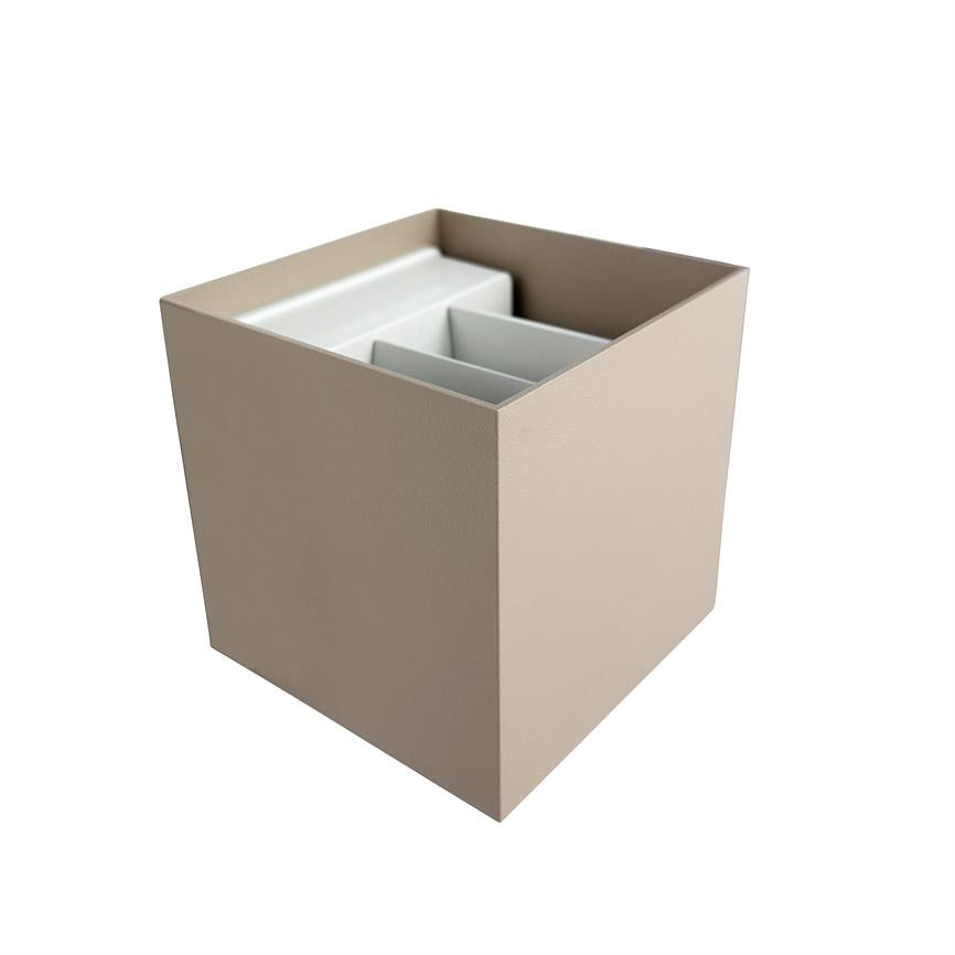 Dyberg Larsen Venus vegglampe beige justerbar