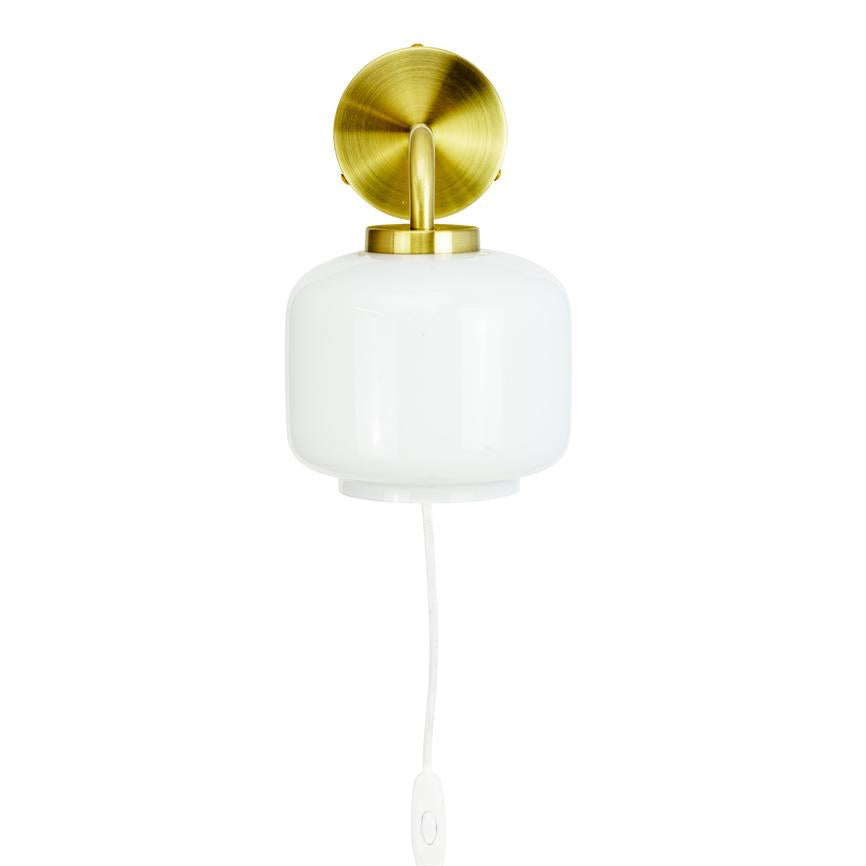 Dyberg Larsen Arp vegglampe opal messing 25,5cm
