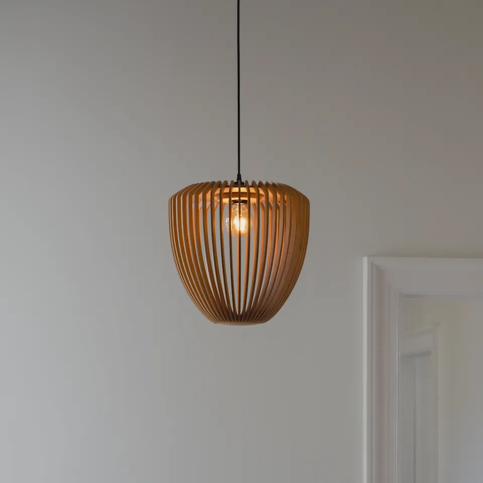 Umage Clava Wood lampskjerm tre pendel skulptur