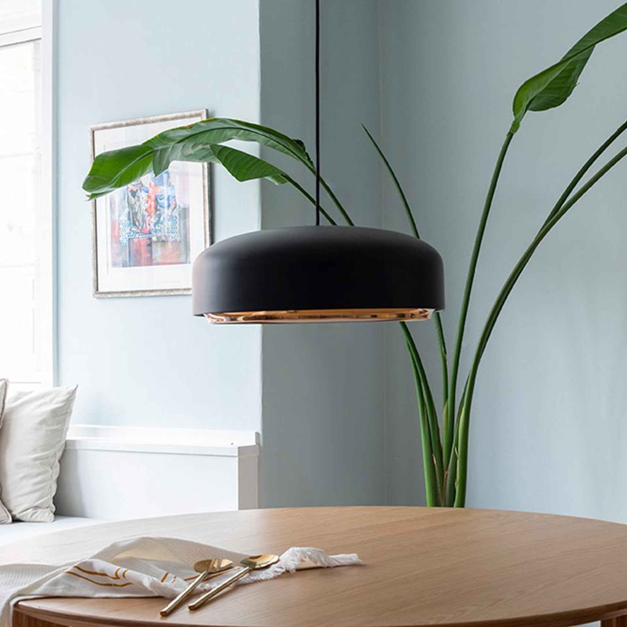 UMAGE Hazel pendellampe svart medium dimbar LED