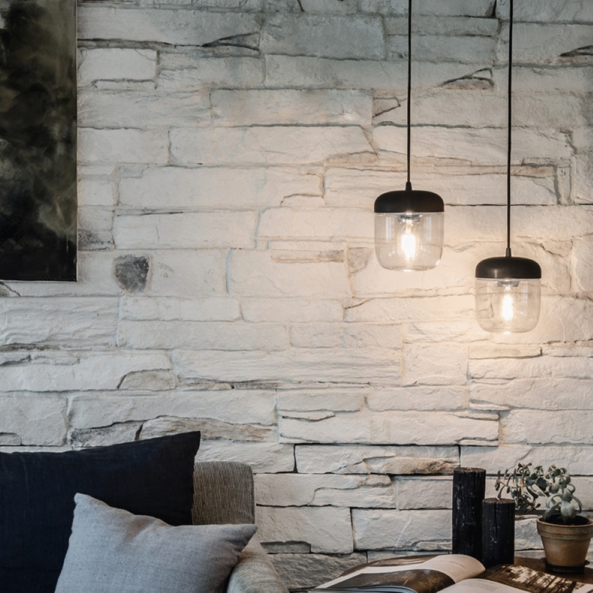 UMAGE Acorn pendelskjerm hvit messing liten
