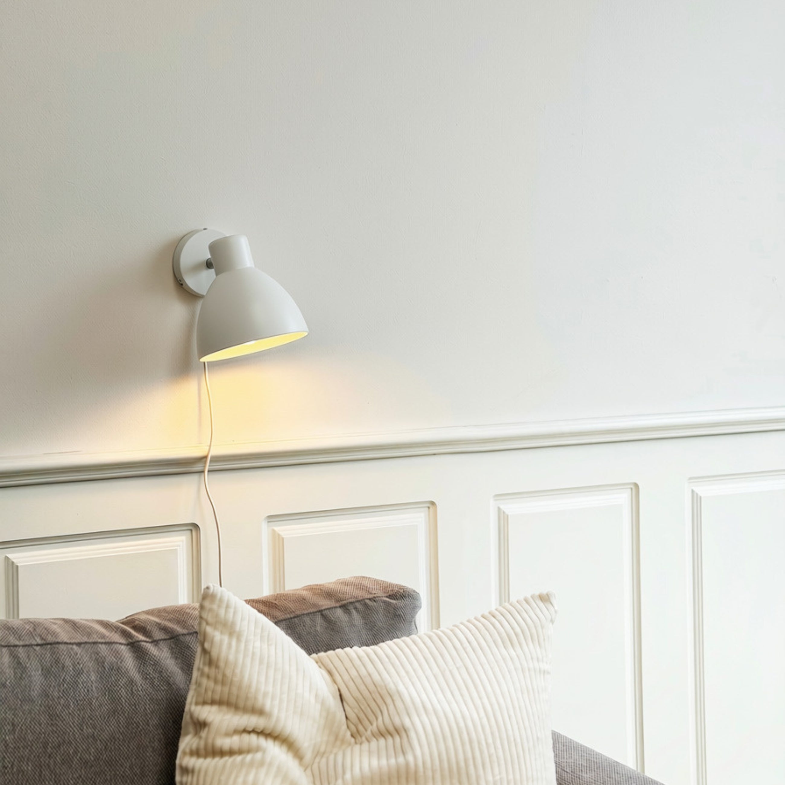 Dyberg Larsen Norden vegglampe hvit matt