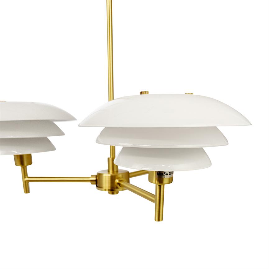 Dyberg Larsen DL20 lysekrone opal messing klassisk