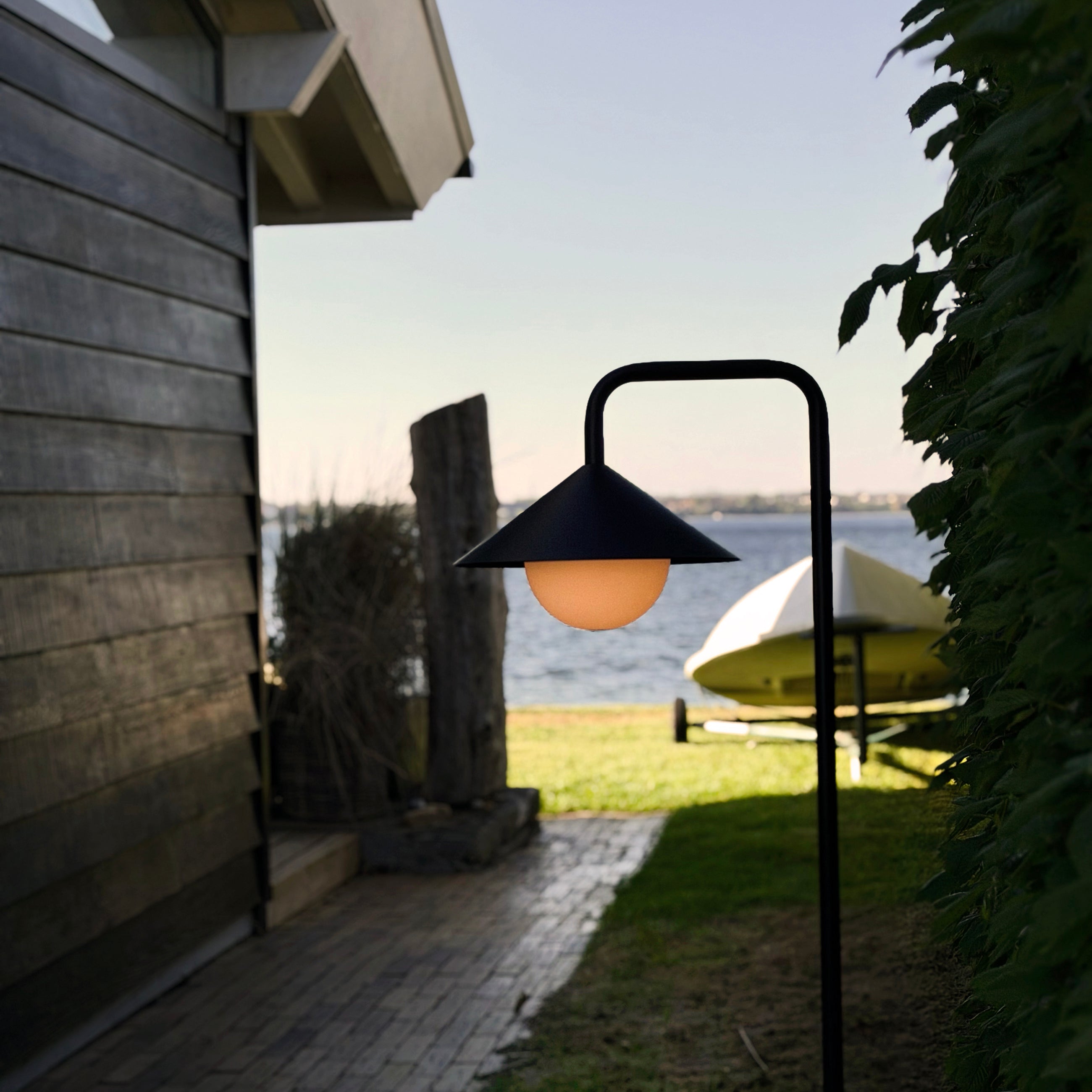 Dyberg Larsen Nova hagespyd lyskule fjernkontroll 80 cm